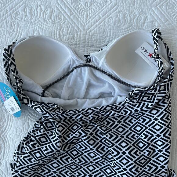 Swim Solutions Twister Tankini Top Tummy Control Black White Diamond Geo 16 NWT - Picture 6 of 7